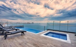 Beautiful Beachfront Apartment